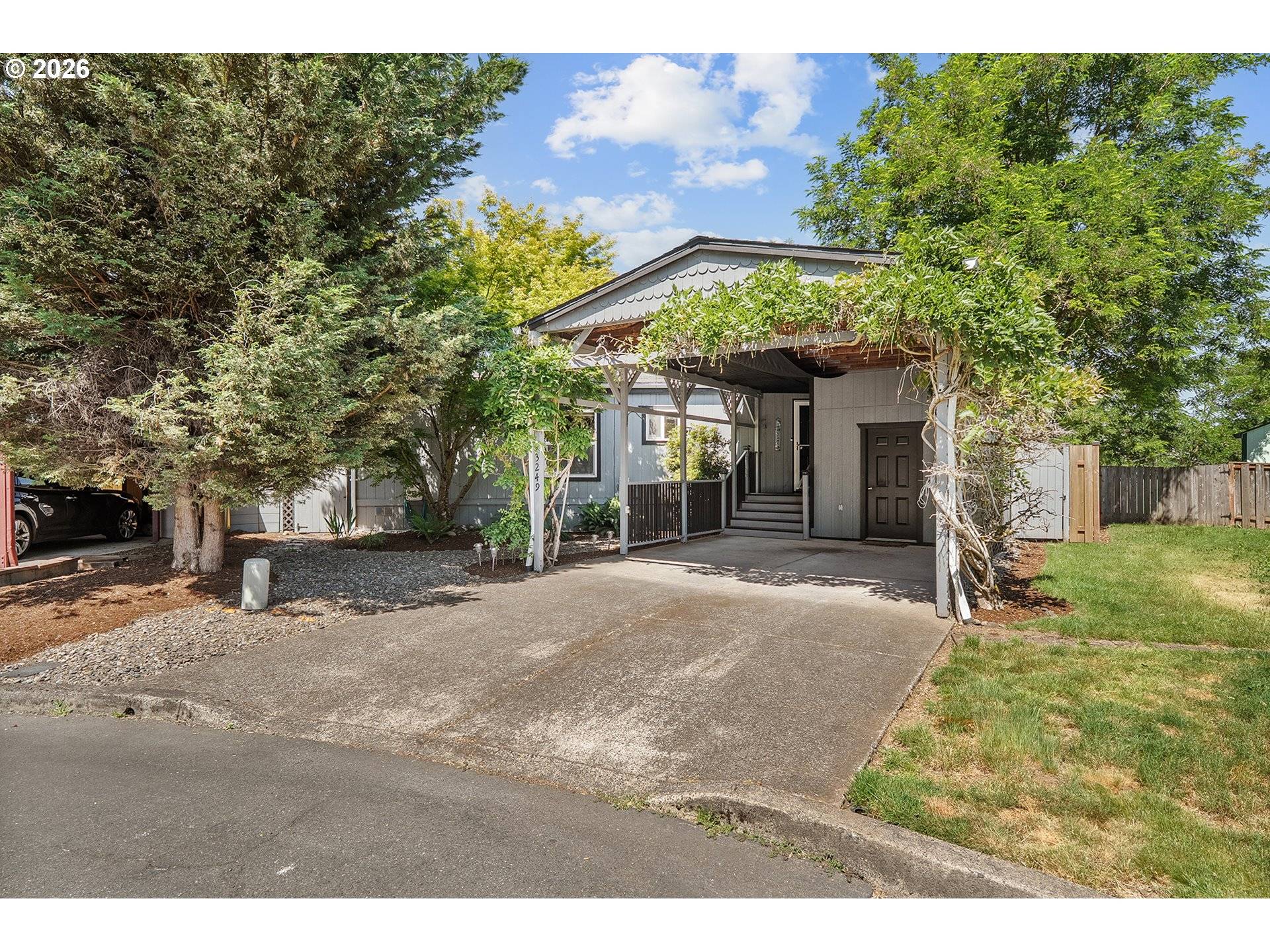 Portland, OR 97236,13249 SE SCHILLER ST