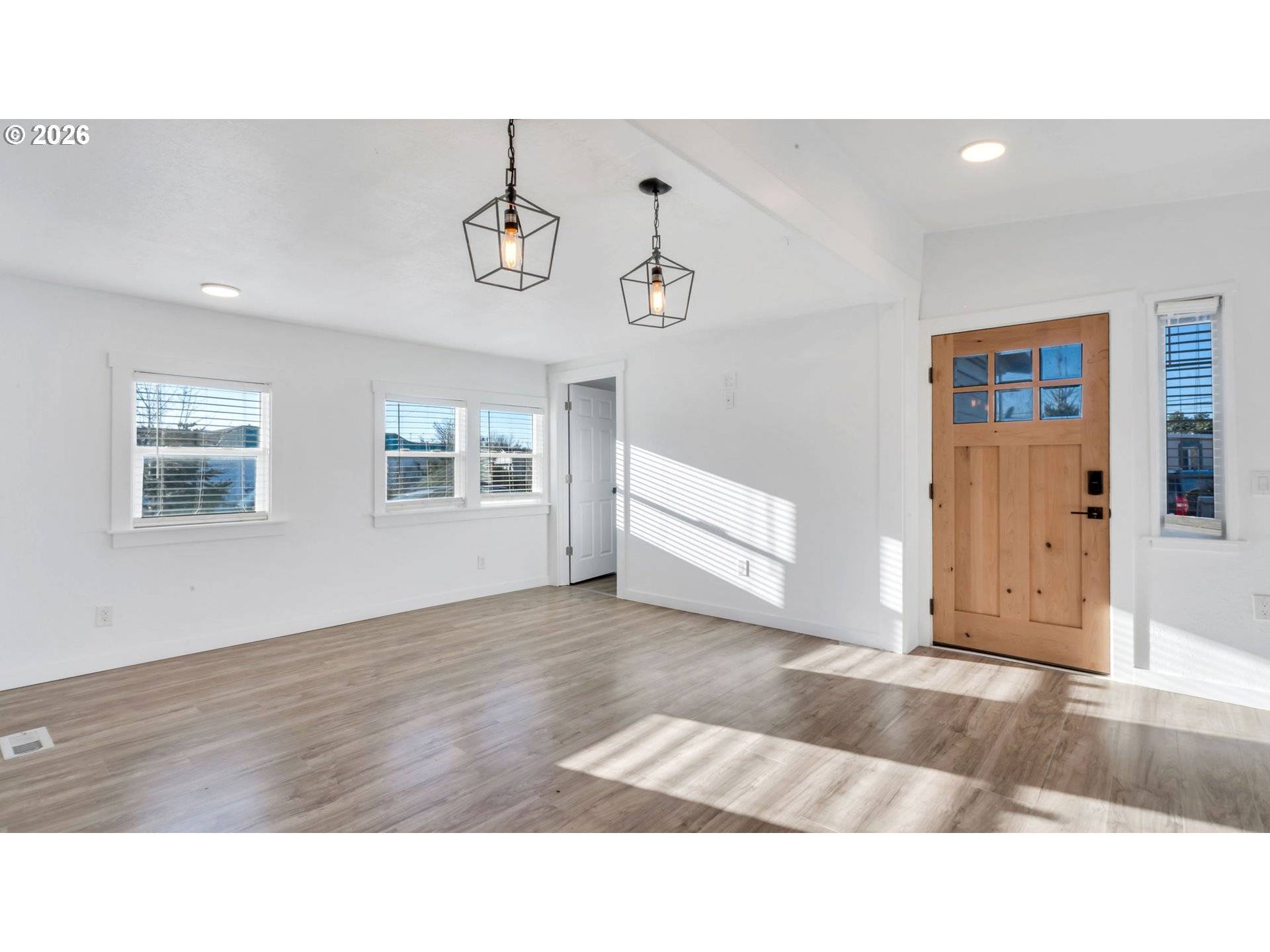 Salem, OR 97305,1768 38TH PL