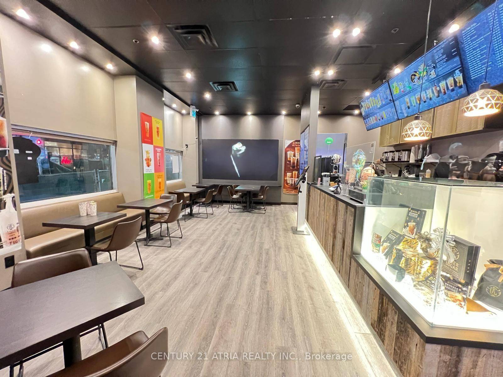 Toronto C01, ON M5B 1T3,439A Yonge ST