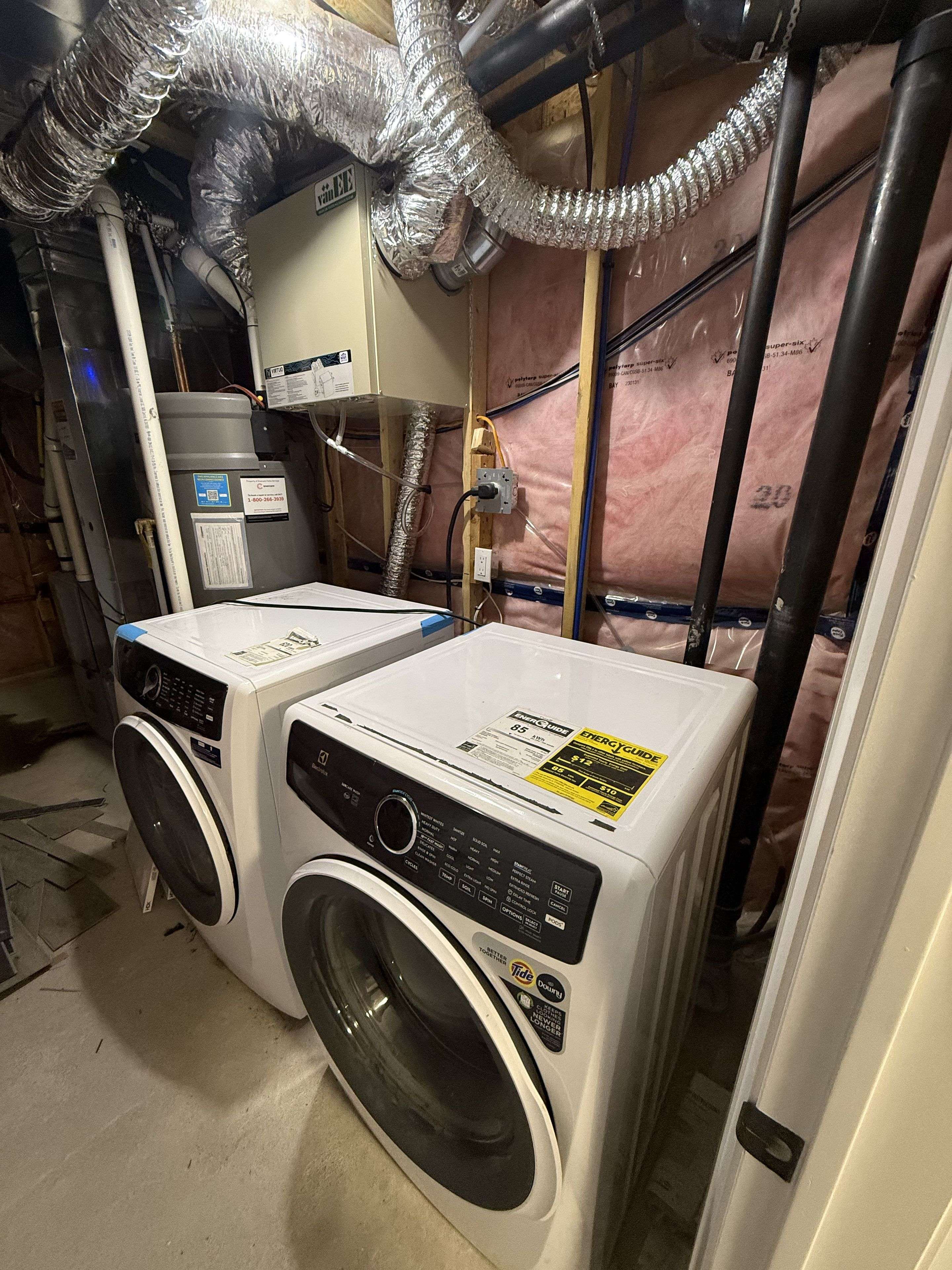 Toronto E11, ON M1B 0E7,83 Chelliah CT #Basement