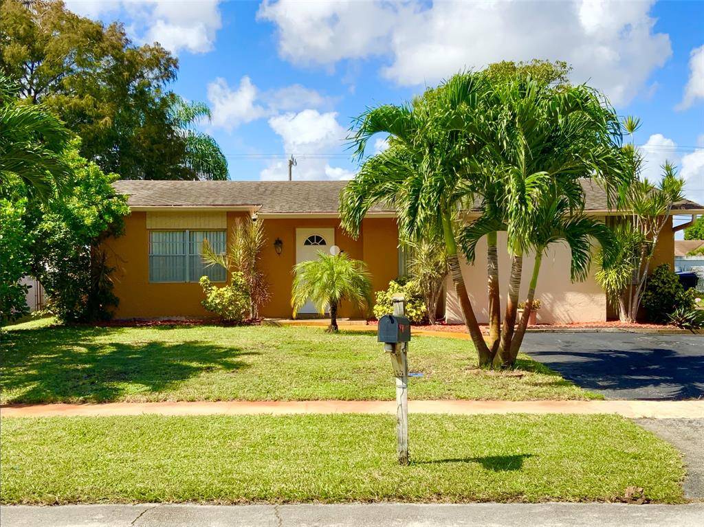 North Lauderdale, FL 33068,406 SW 80th Ter