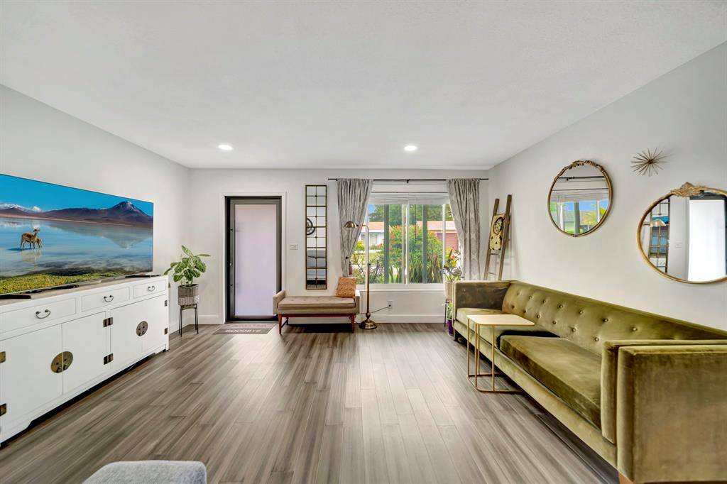 Tamarac, FL 33319,4400 NW 45th Ct