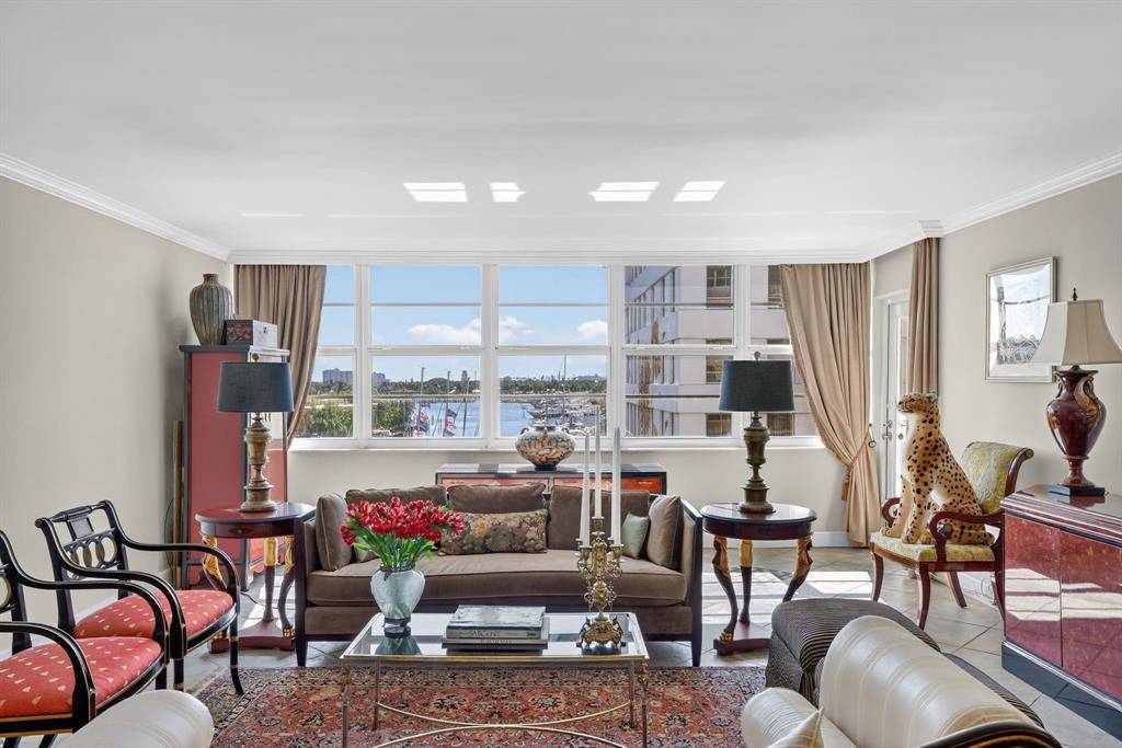 Fort Lauderdale, FL 33304,1160 N Federal Hwy #716