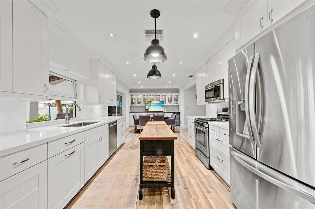 Fort Lauderdale, FL 33315,1221 SW 18th St