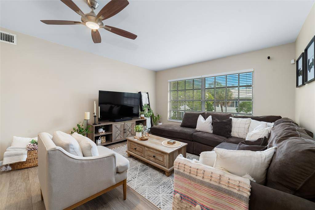 Fort Lauderdale, FL 33308,2201 NE 66th St #1323