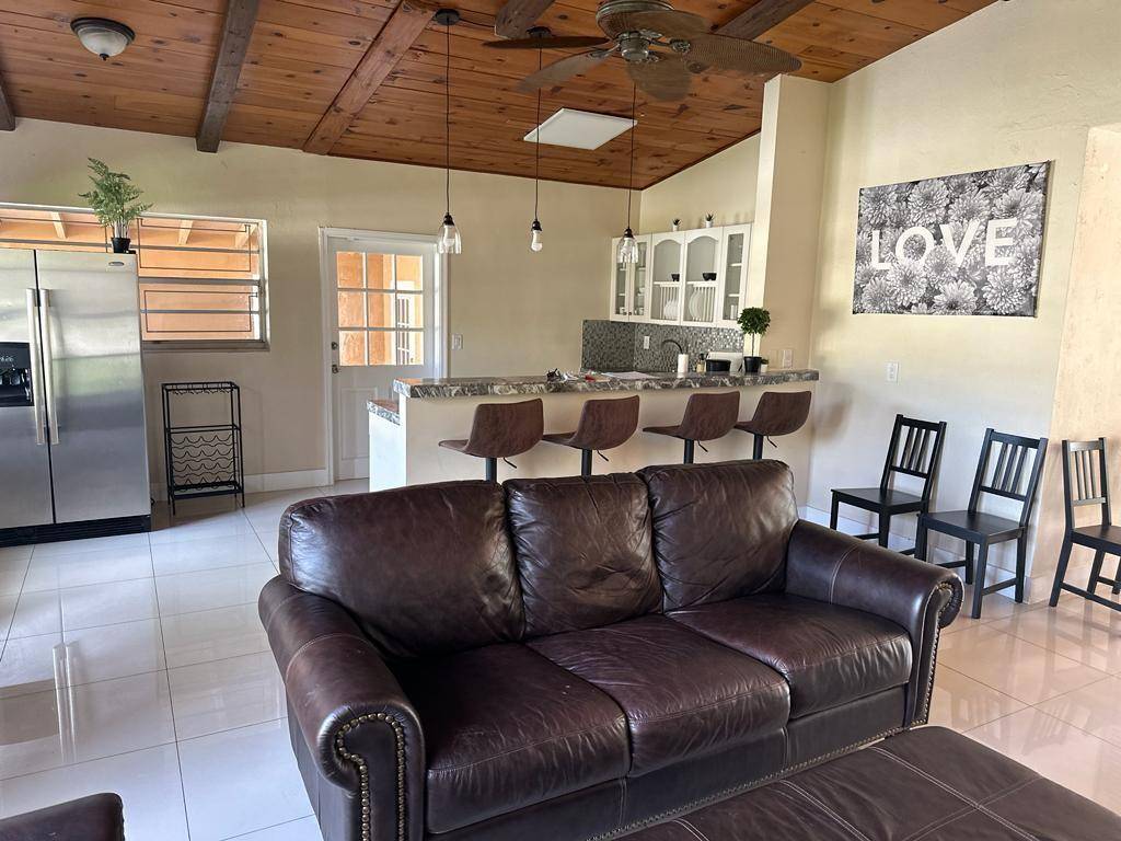 Fort Lauderdale, FL 33312,370 Delaware Ave