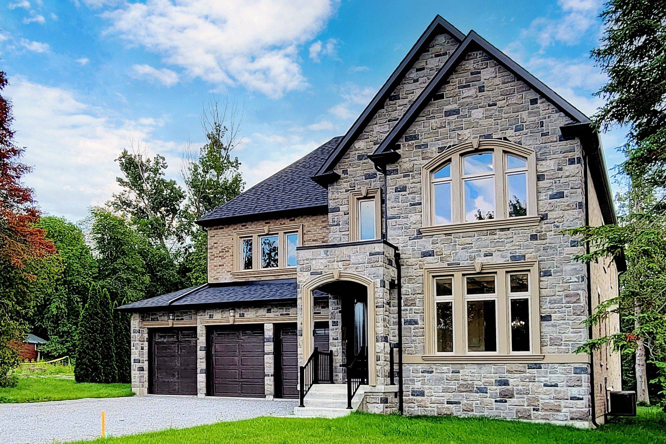 Georgina, ON L4P 3A8,307 Walter DR