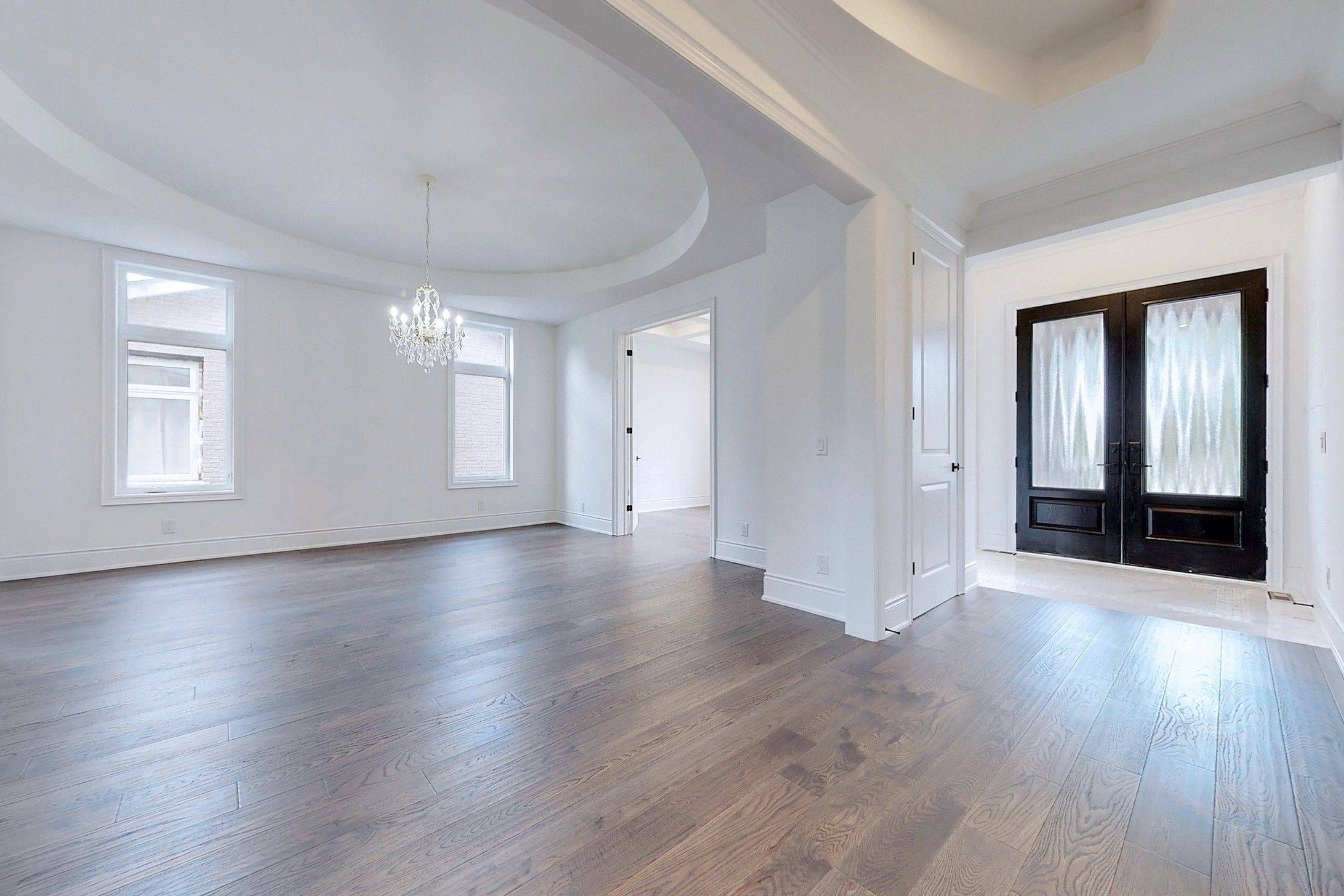 Georgina, ON L4P 3A8,307 Walter DR