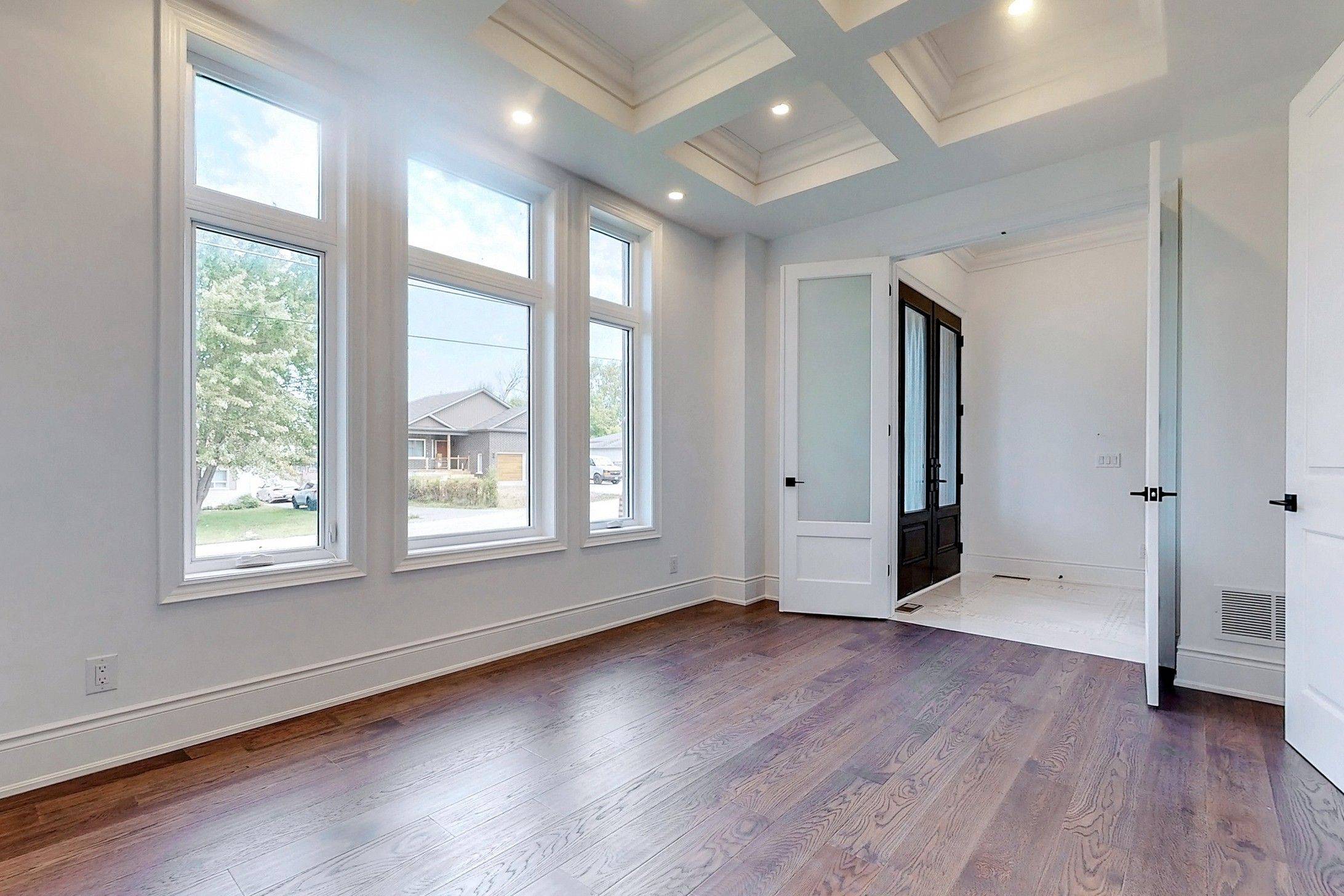 Georgina, ON L4P 3A8,307 Walter DR