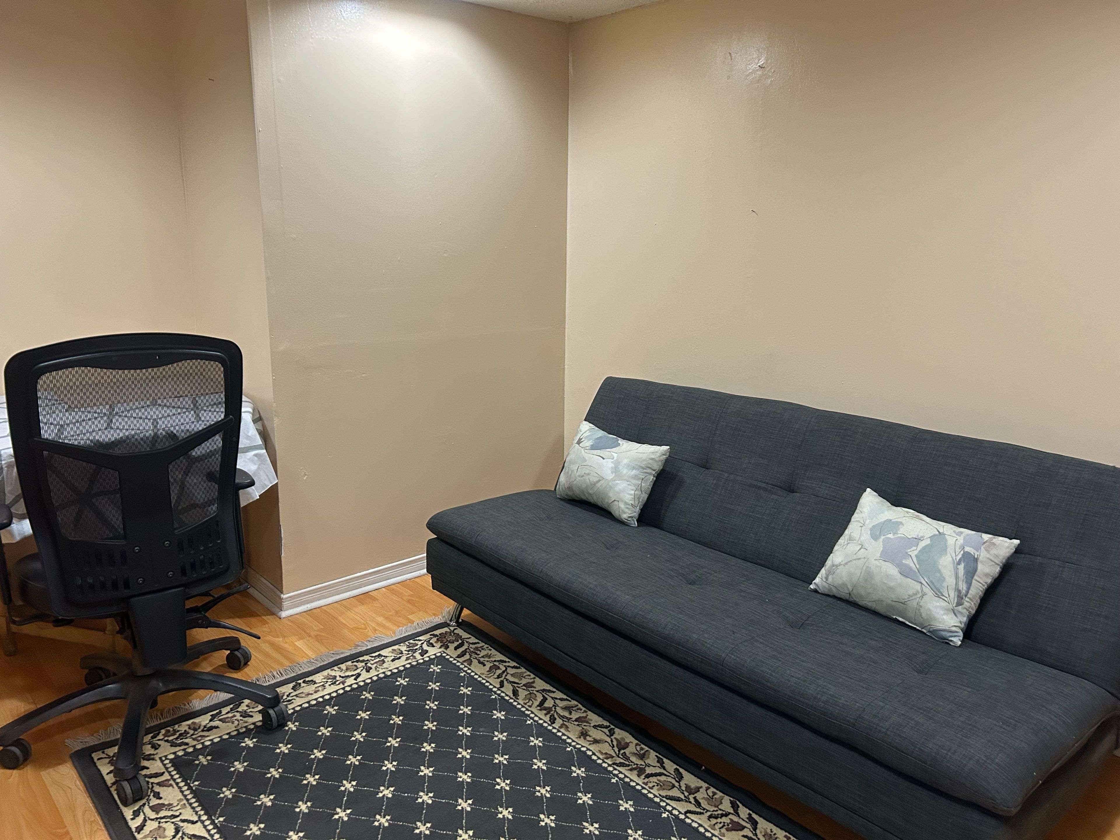 Markham, ON L3R 3E2,141 Risebrough Circuit #Bsmt