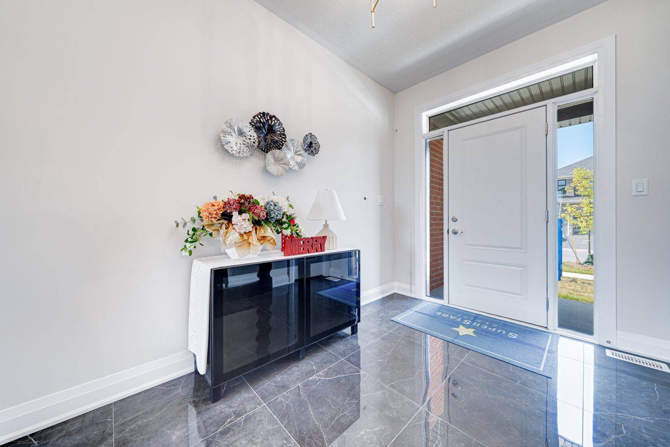 Georgina, ON L4P 0S6,33 John Dallimore DR