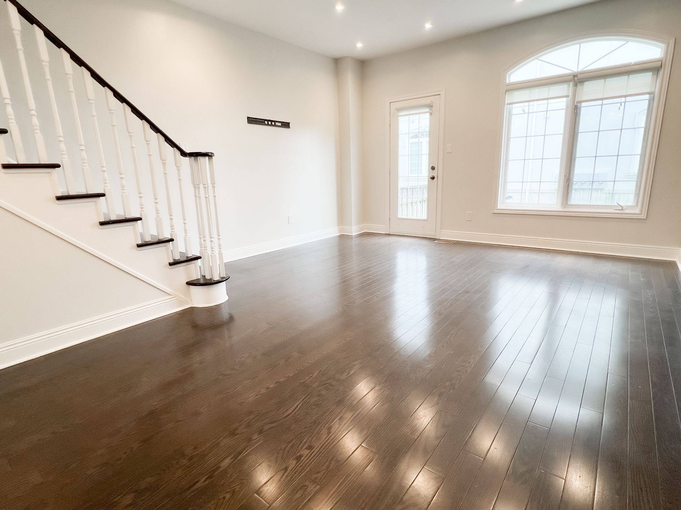 Richmond Hill, ON L4C 4E5,33 Benson AVE