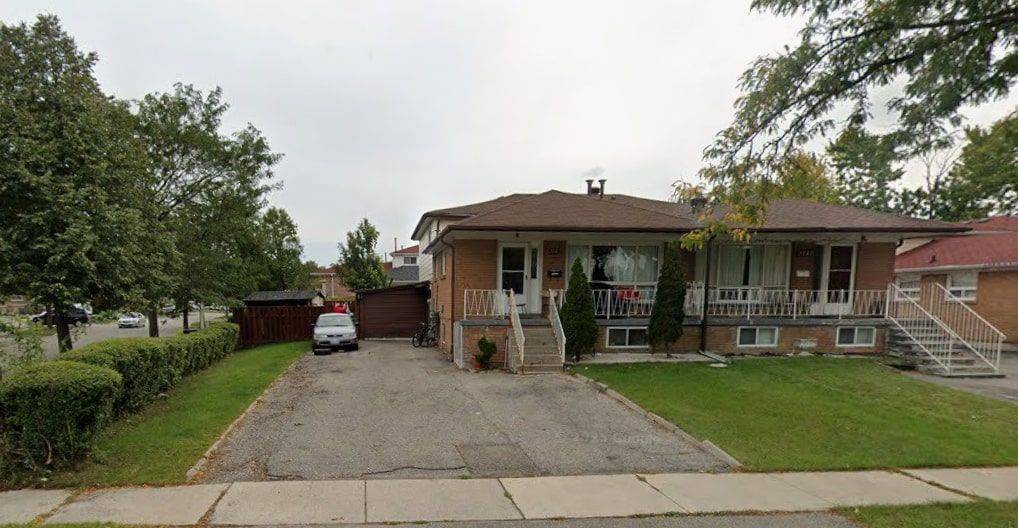 Mississauga, ON L4T 2J6,3142 PURNELL CT #MAIN