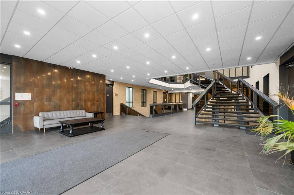 Burlington, ON L7N 3T9,3410 South Service RD #103