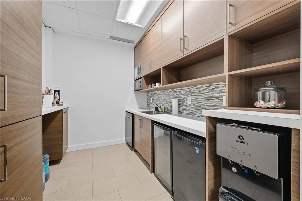 Burlington, ON L7N 3T9,3410 South Service RD #103