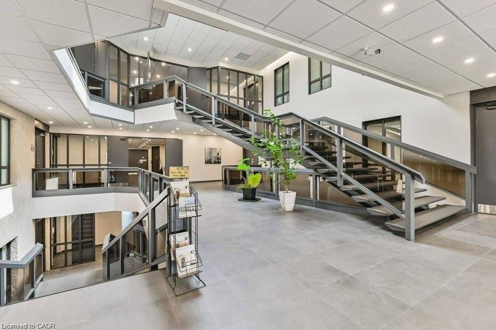 Burlington, ON L7N 3T2,Address not disclosed