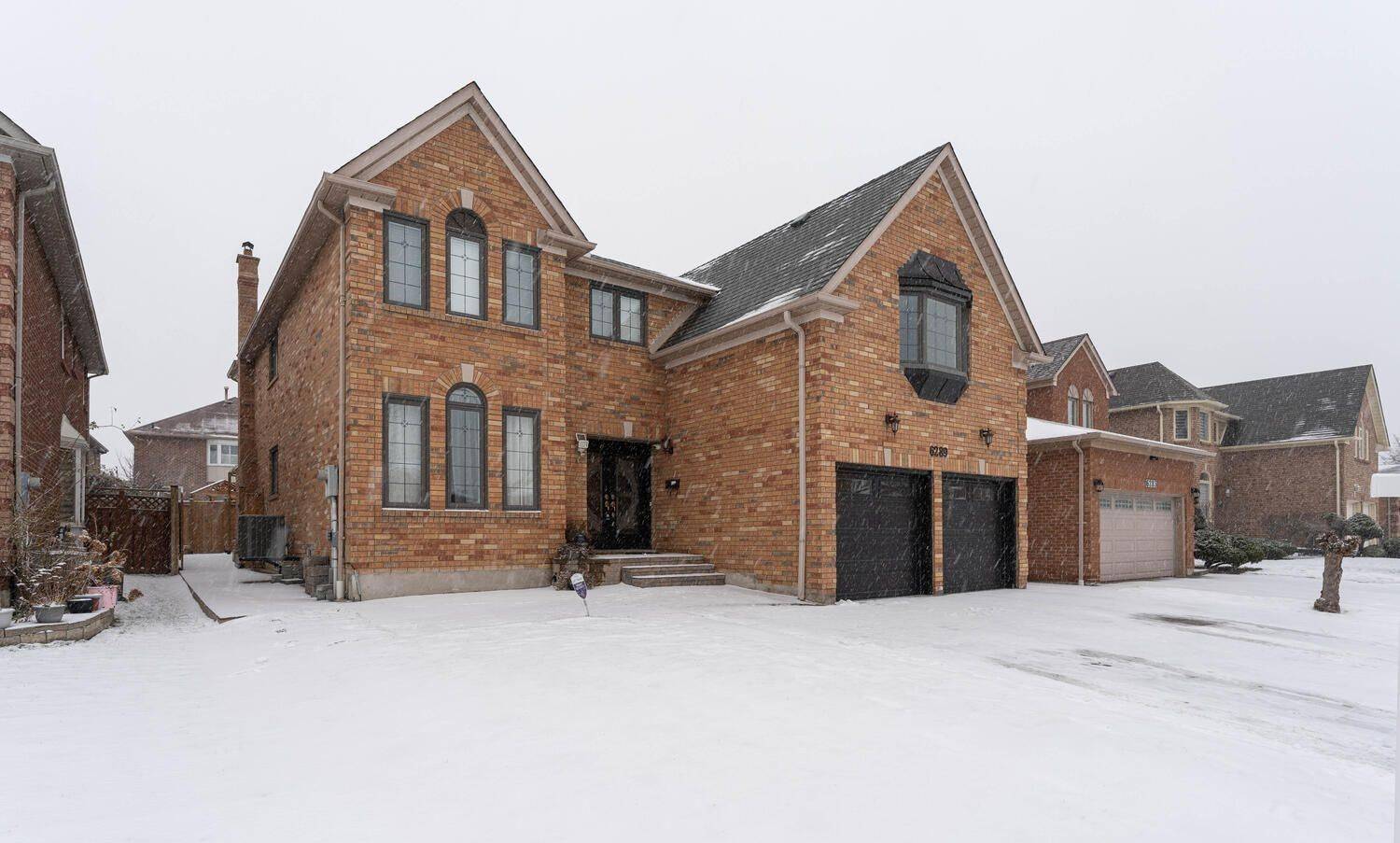 Mississauga, ON L5V 1J6,6289 Donway DR #Basement