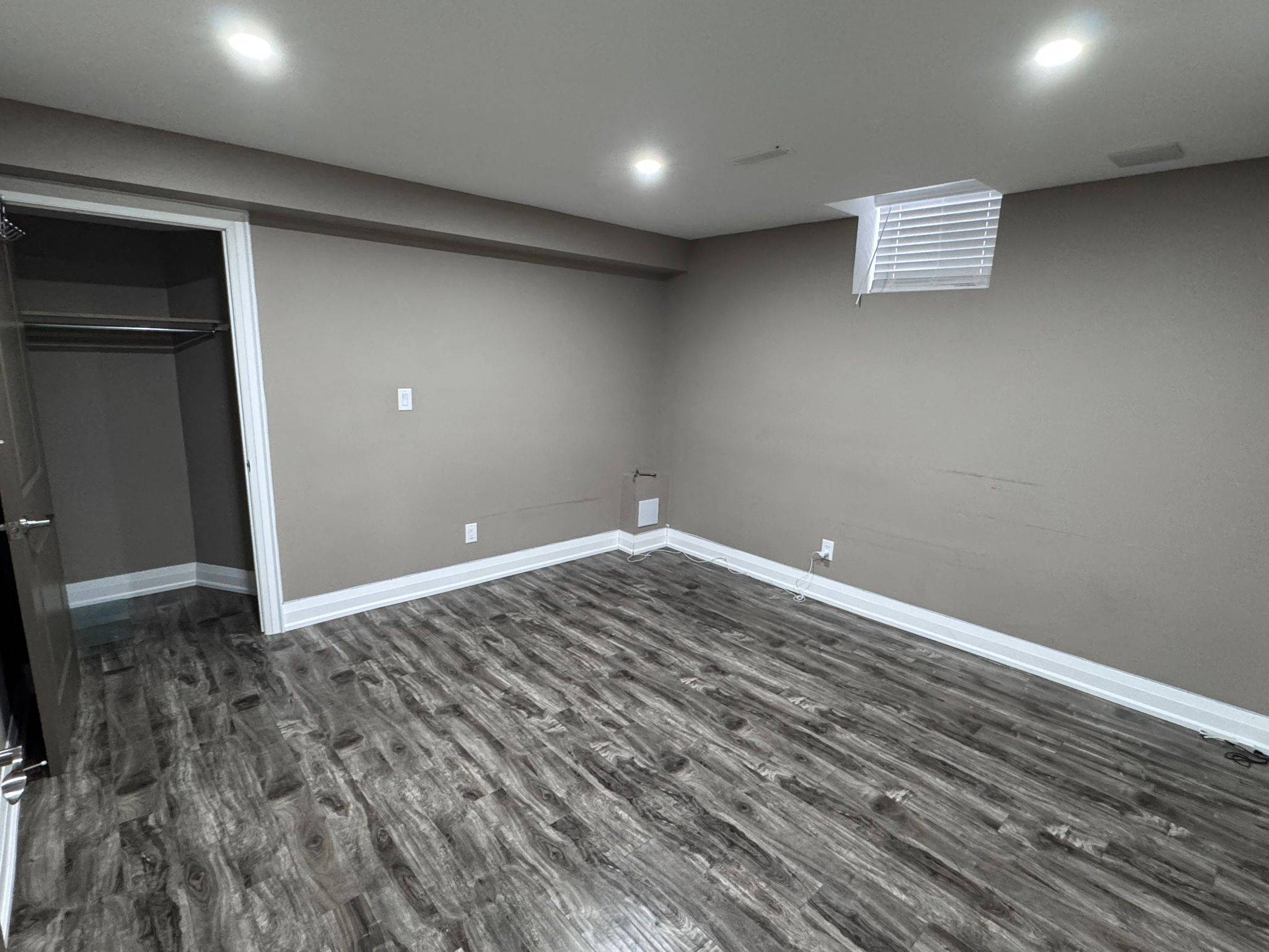 Mississauga, ON L5V 1J6,6289 Donway DR #Basement