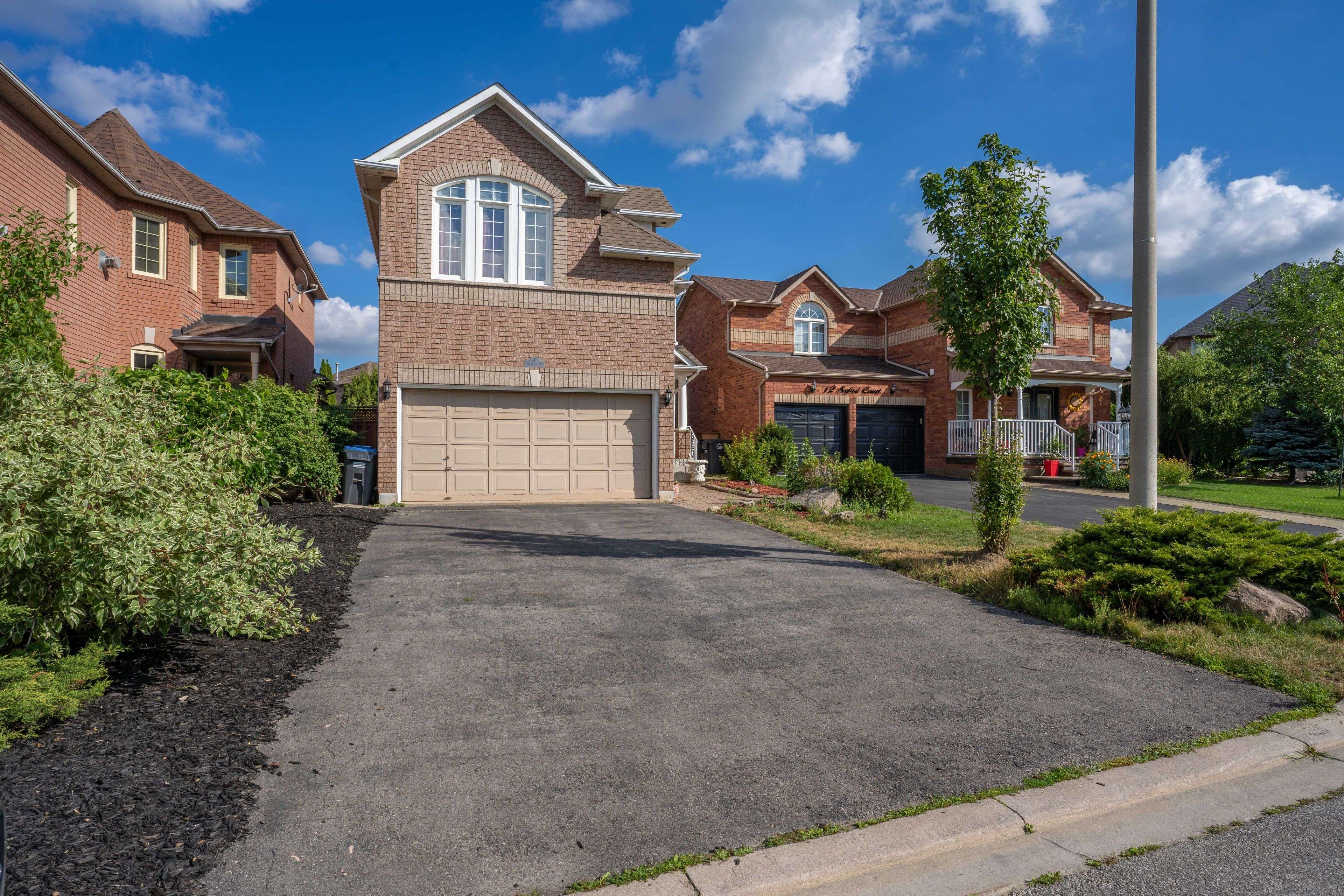 Brampton, ON L7A 1G8,10 Safari CT