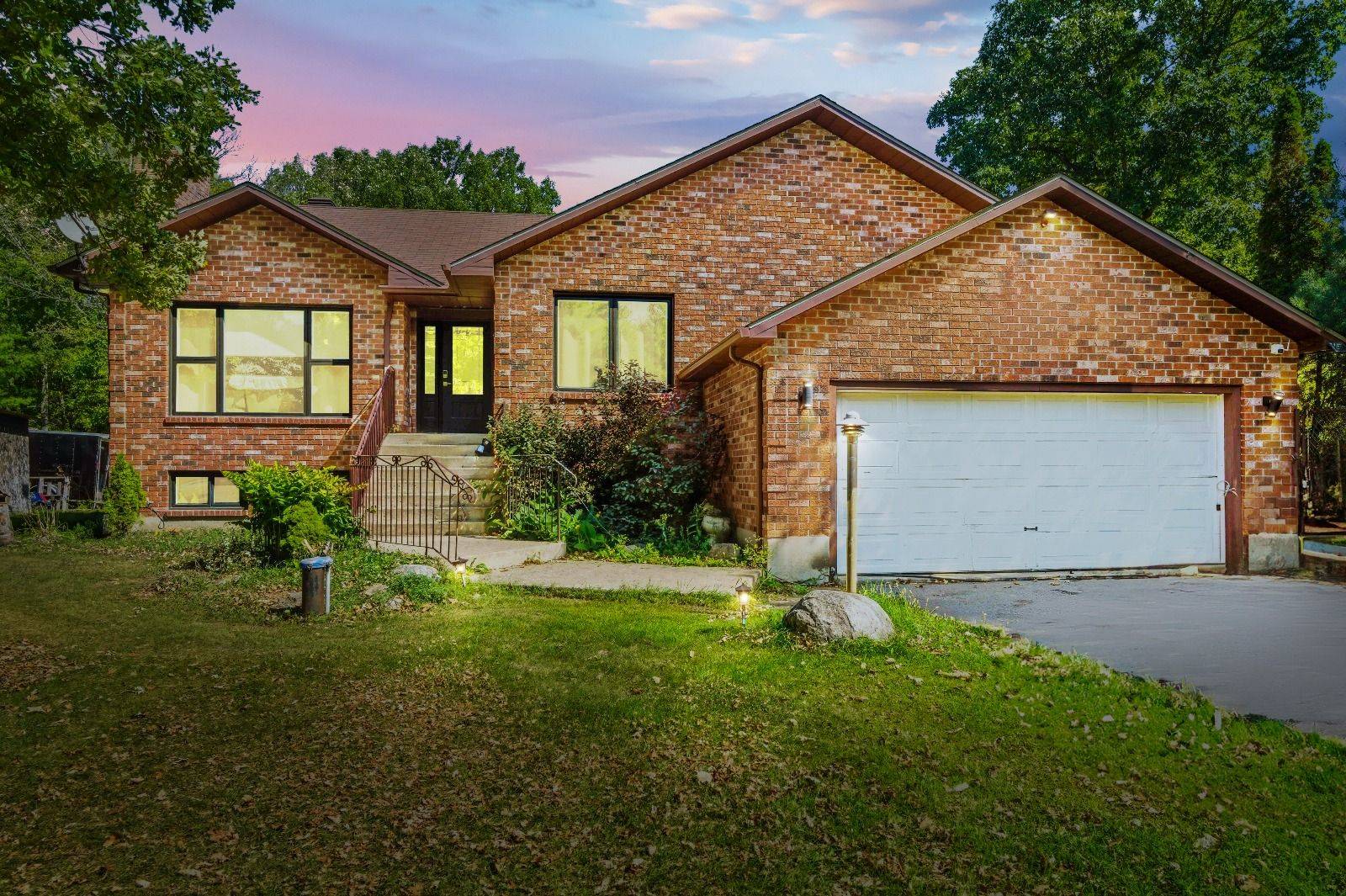 South Glengarry, ON K0C 1L0,4555 Glen Roy RD