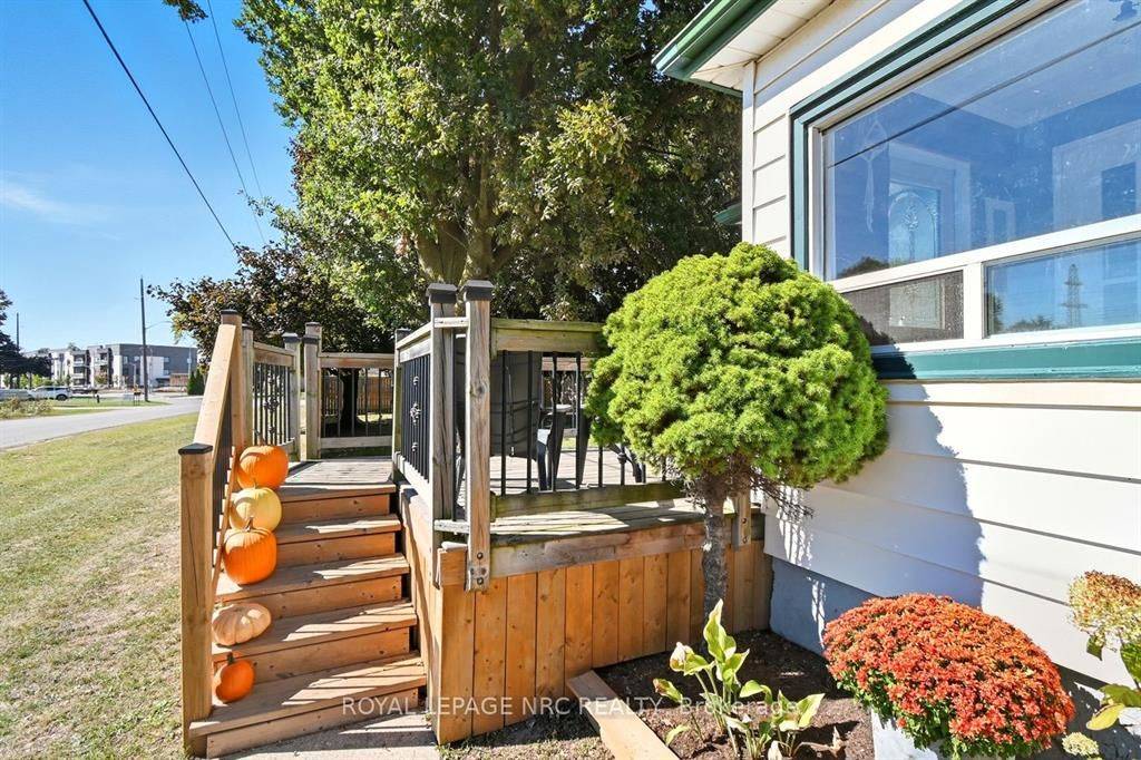 Niagara Falls, ON L2E 6S4,2459 Thompson RD