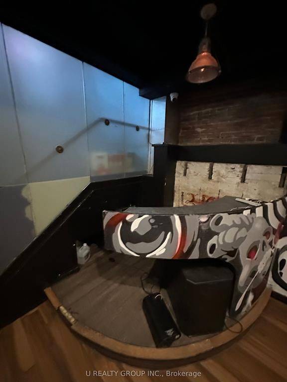 Lower Town - Sandy Hill, ON K1N 7A2,56 Byward Market SQ