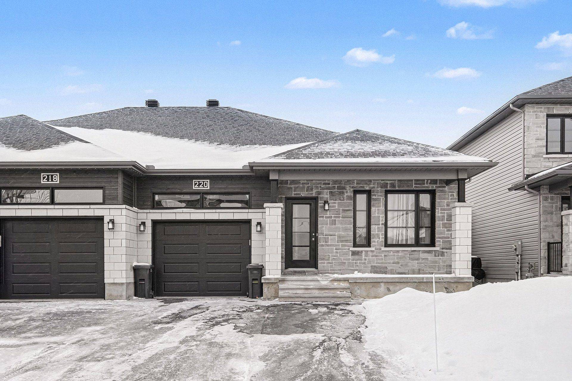 Russell, ON K0A 1W0,220 Capri AVE