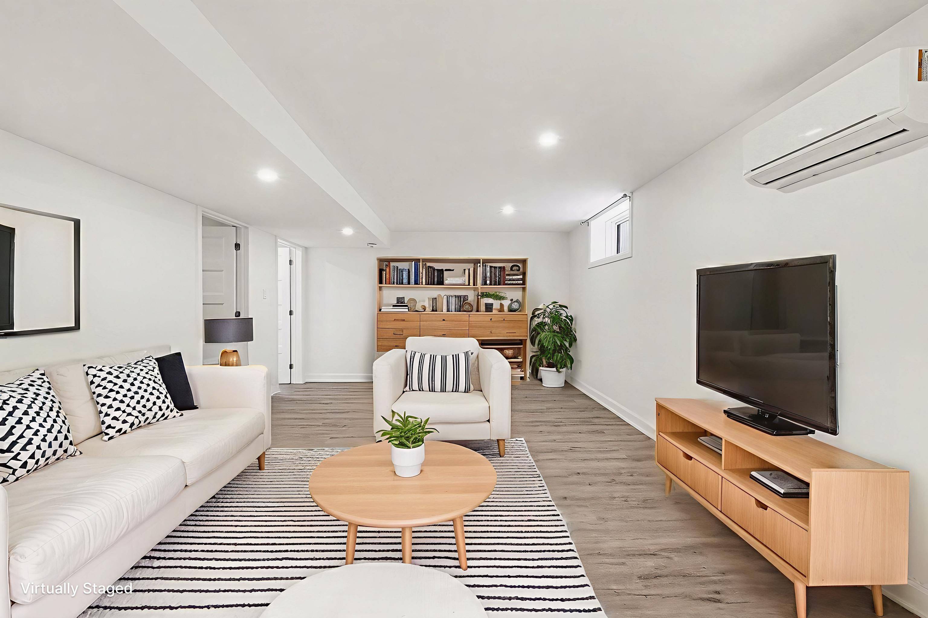 Russell, ON K0A 1W0,220 Capri AVE