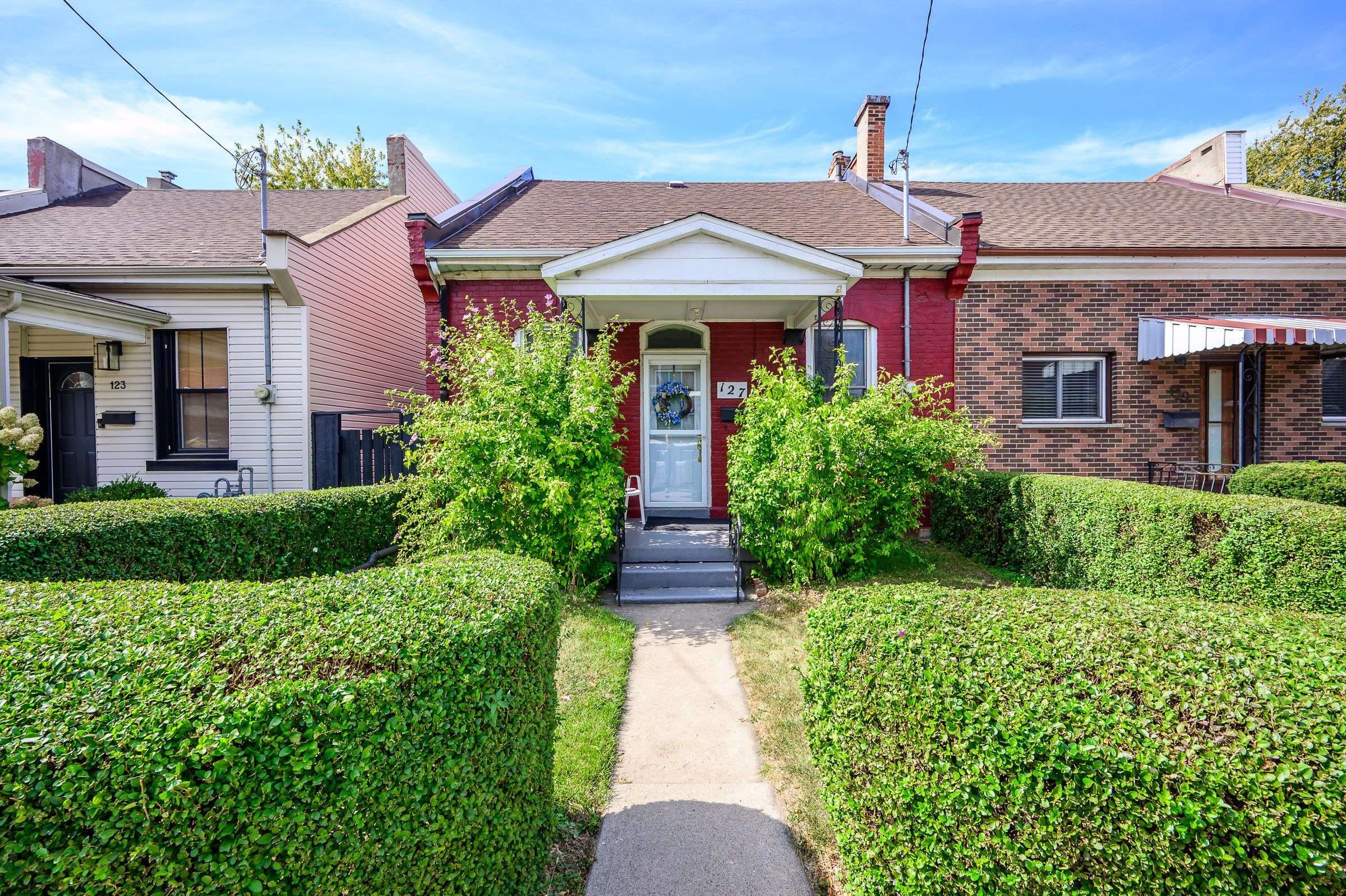 Hamilton, ON L8L 5H6,127 East AVE N