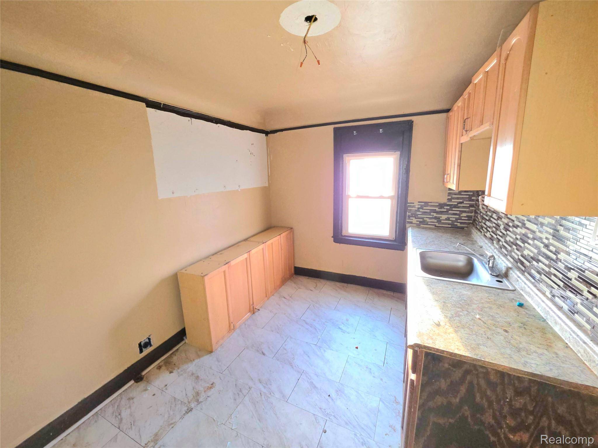 Detroit, MI 48205,11461 Sanford ST