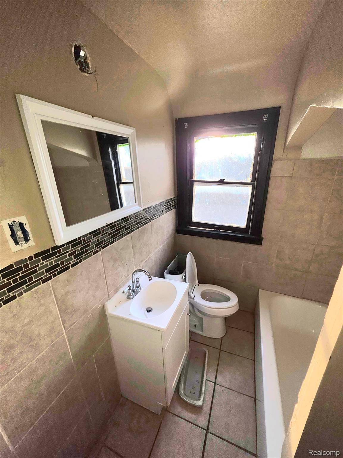 Detroit, MI 48205,11461 Sanford ST