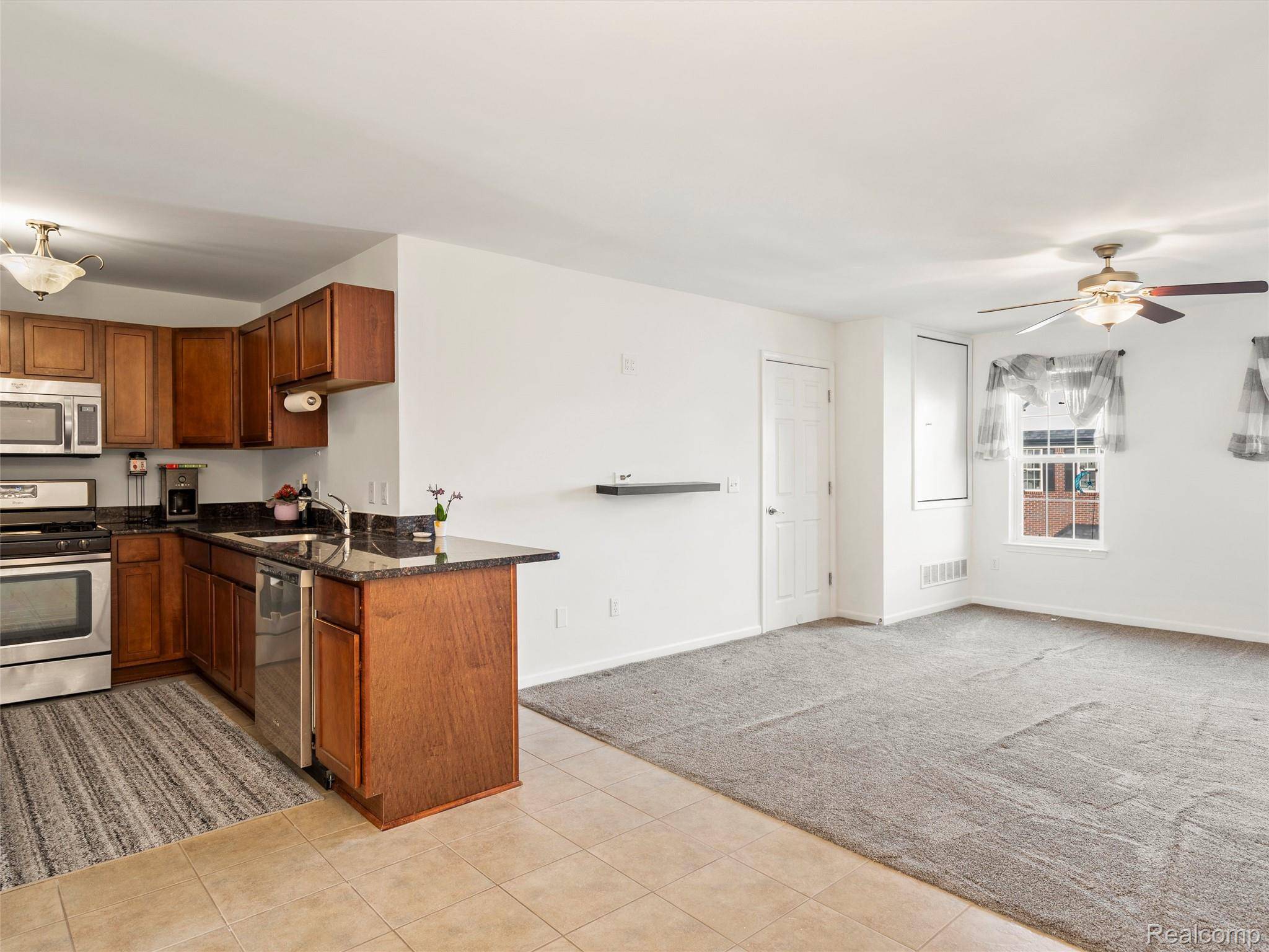 Shelby Twp, MI 48316,53184 Providence W