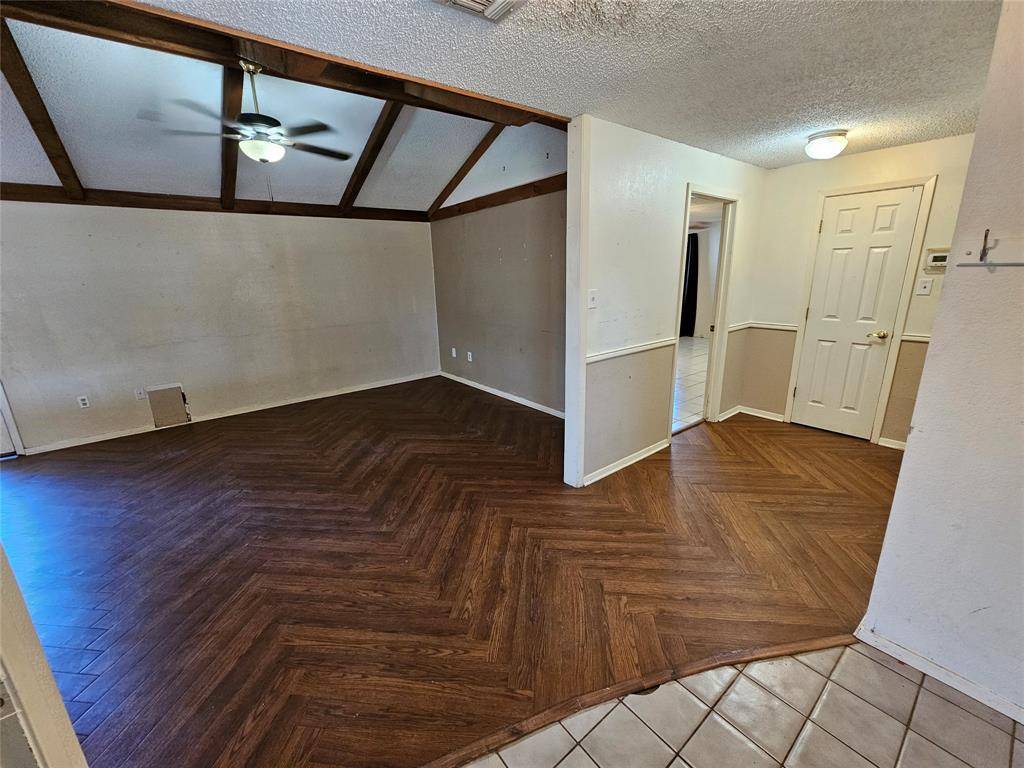 Pottsboro, TX 75076,412 Main Street