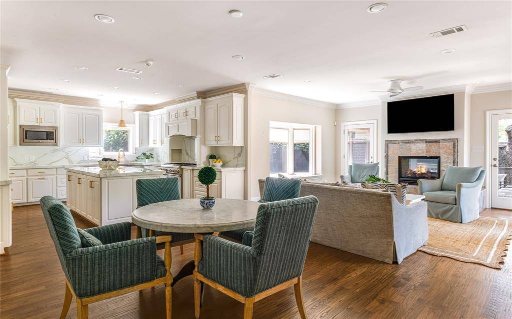 Dallas, TX 75229,4212 Hallmark Drive