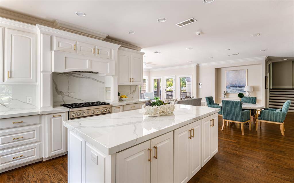 Dallas, TX 75229,4212 Hallmark Drive