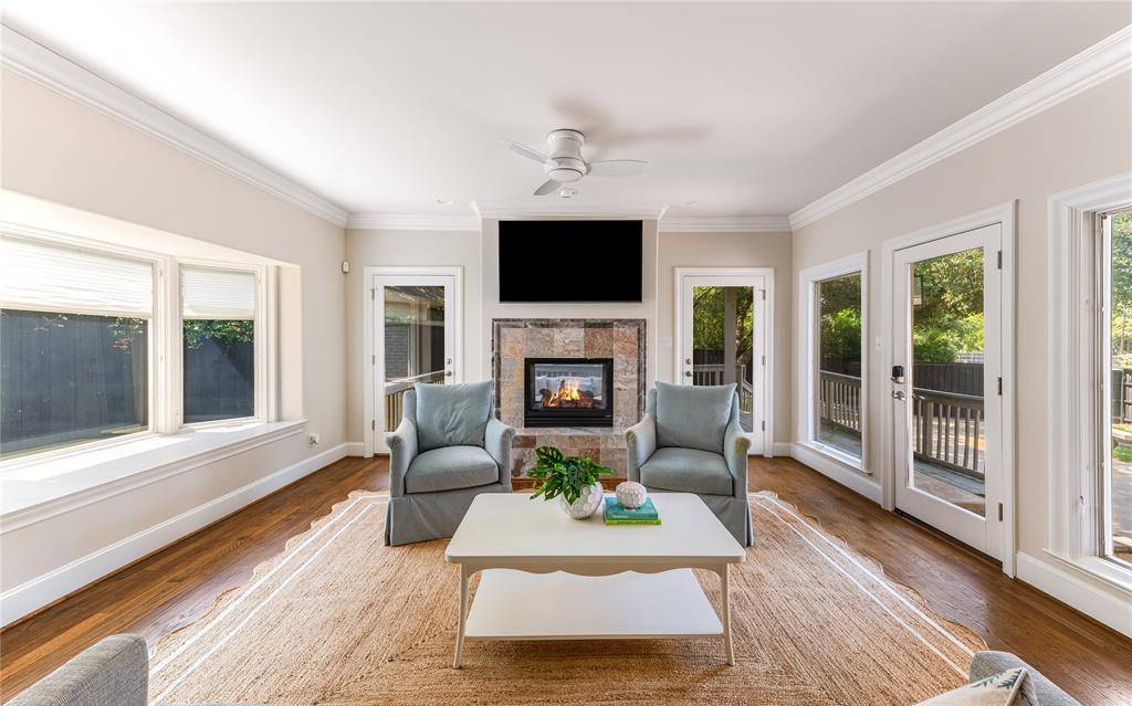 Dallas, TX 75229,4212 Hallmark Drive