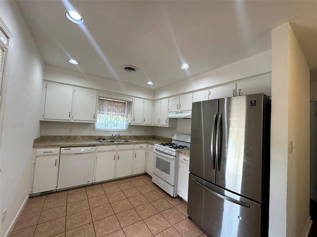 Pilot Point, TX 76258,330 E Wilson Avenue