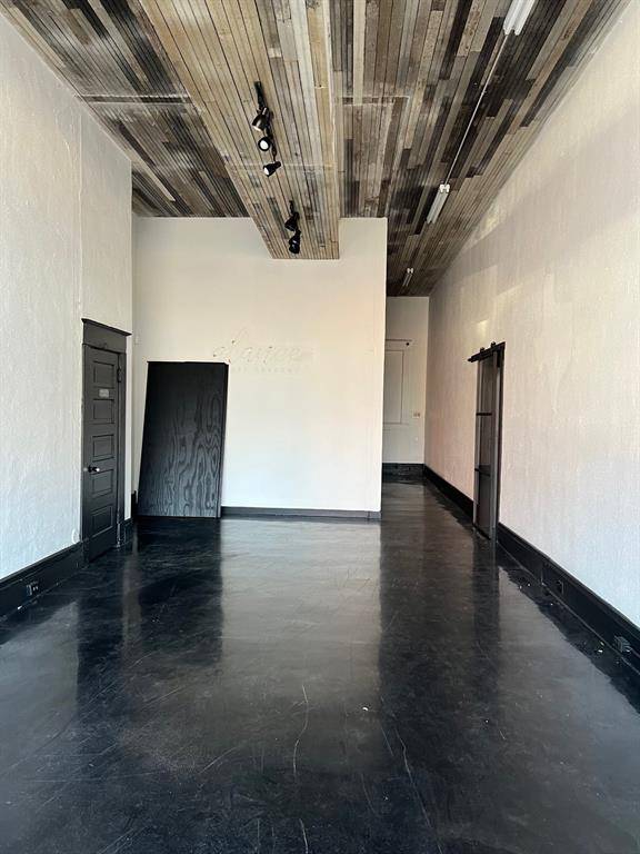 Fort Worth, TX 76164,1541 N Main Street