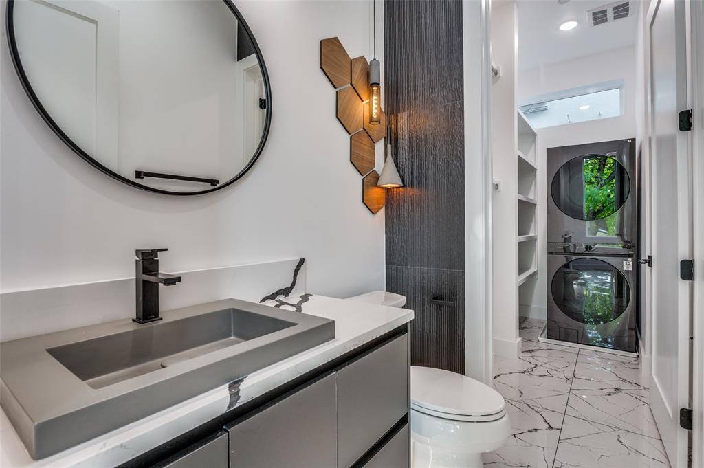 Dallas, TX 75209,3523 Miles Street #B