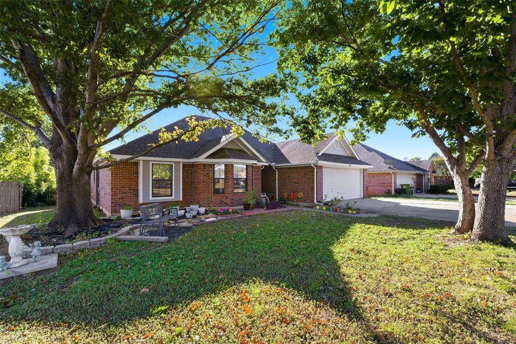 Glen Rose, TX 76043,202 Bosque Street