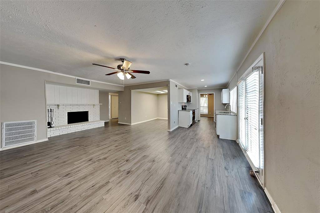 Grand Prairie, TX 75052,2121 Osage Trail