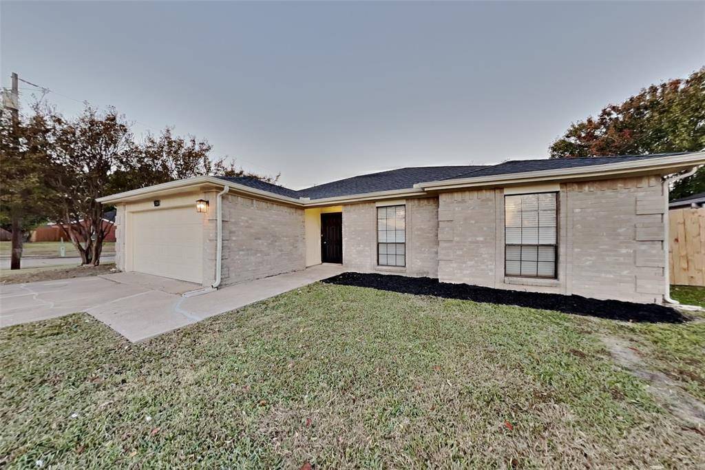 Rowlett, TX 75089,7709 Creek Wood Drive