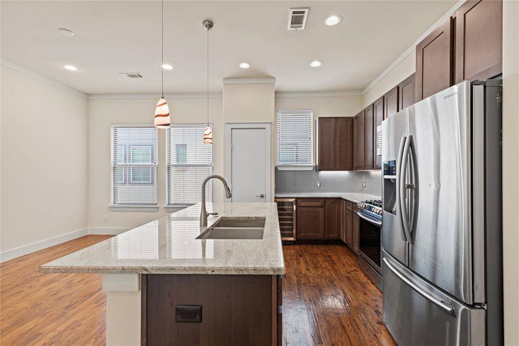 Dallas, TX 75206,5909 Ross Avenue #2