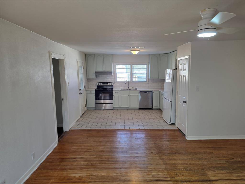 Haltom City, TX 76117,3600 Katrine Street