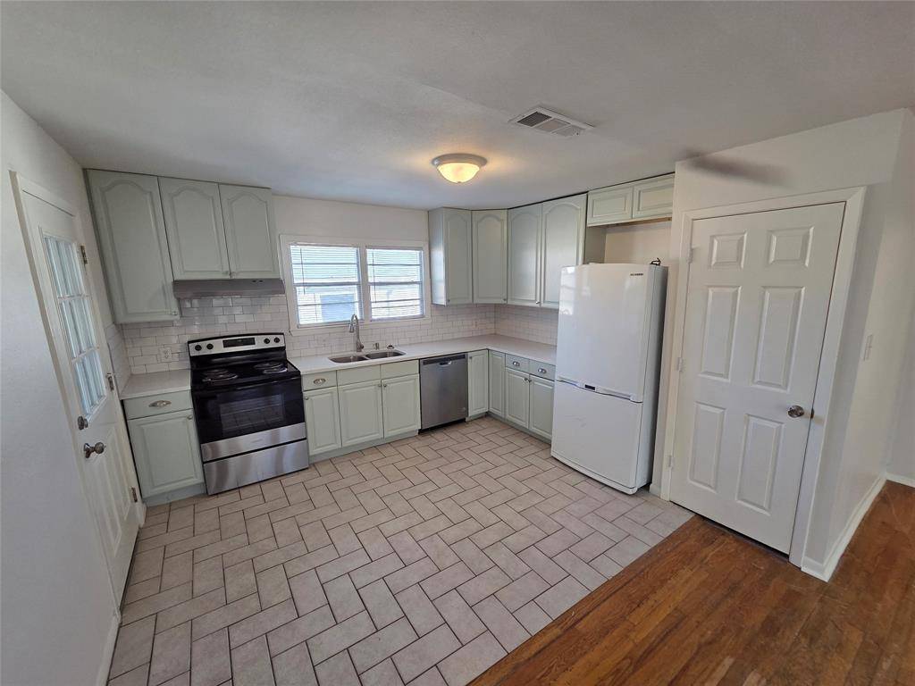 Haltom City, TX 76117,3600 Katrine Street