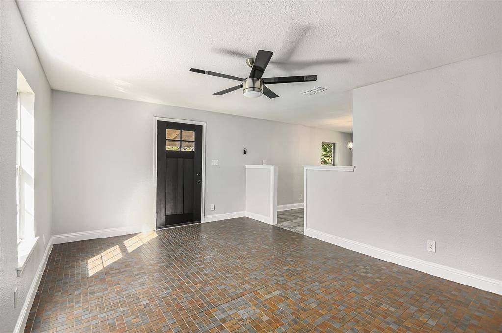 Fort Worth, TX 76106,3506 N Houston Street