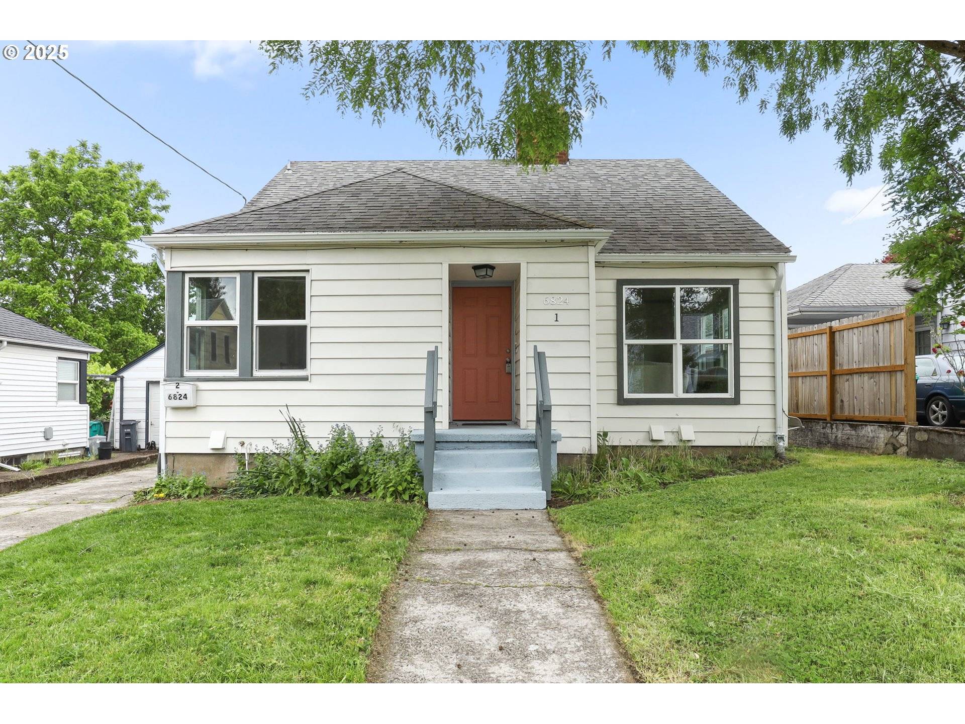 Portland, OR 97202,6824 N Commercial AVE