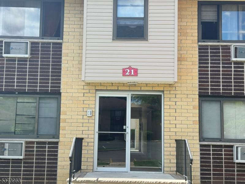 North Plainfield Boro, NJ 07060,401 Highway22B21U3Ondo