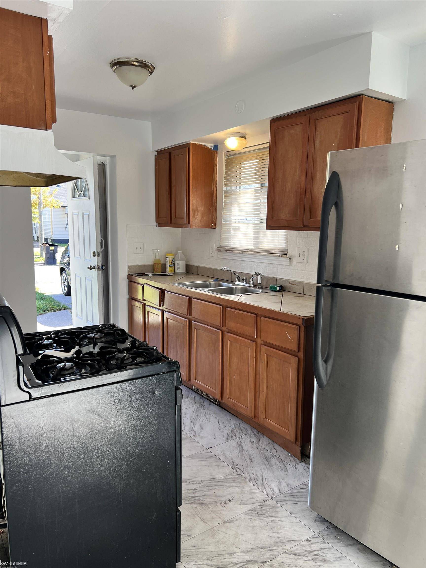 Detroit, MI 48228,6235 ASHTON AVE