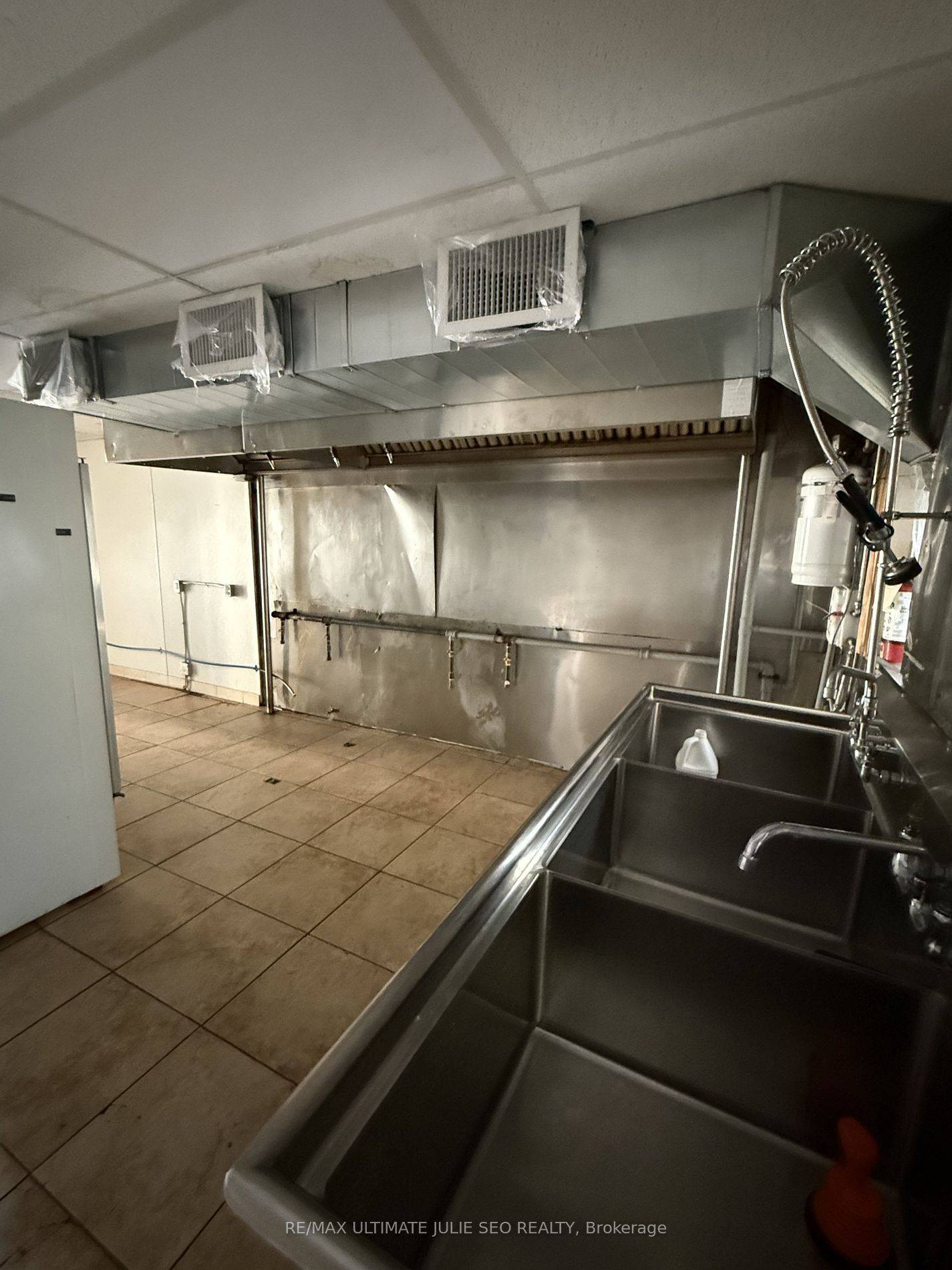 Toronto C07, ON M2N 5R5,5372 Yonge ST